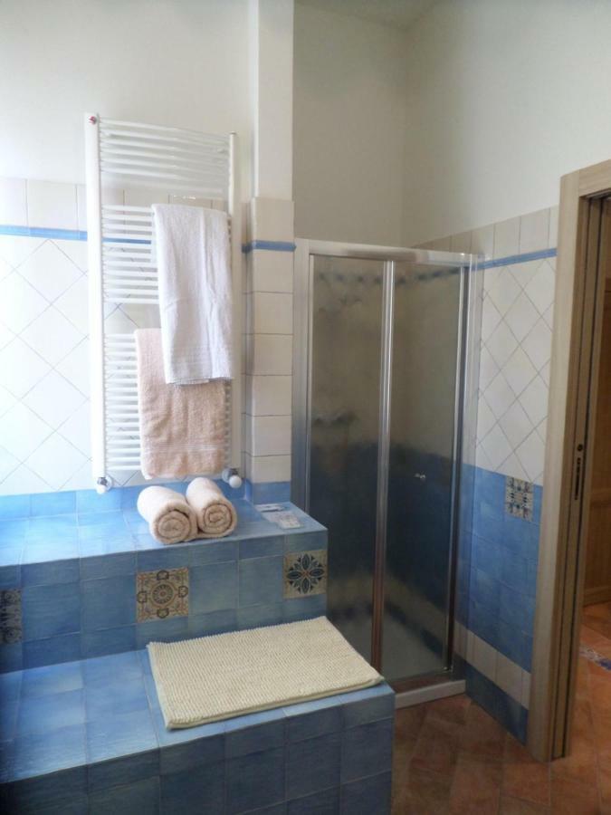 La Terrazza Apartment Palaia Luaran gambar